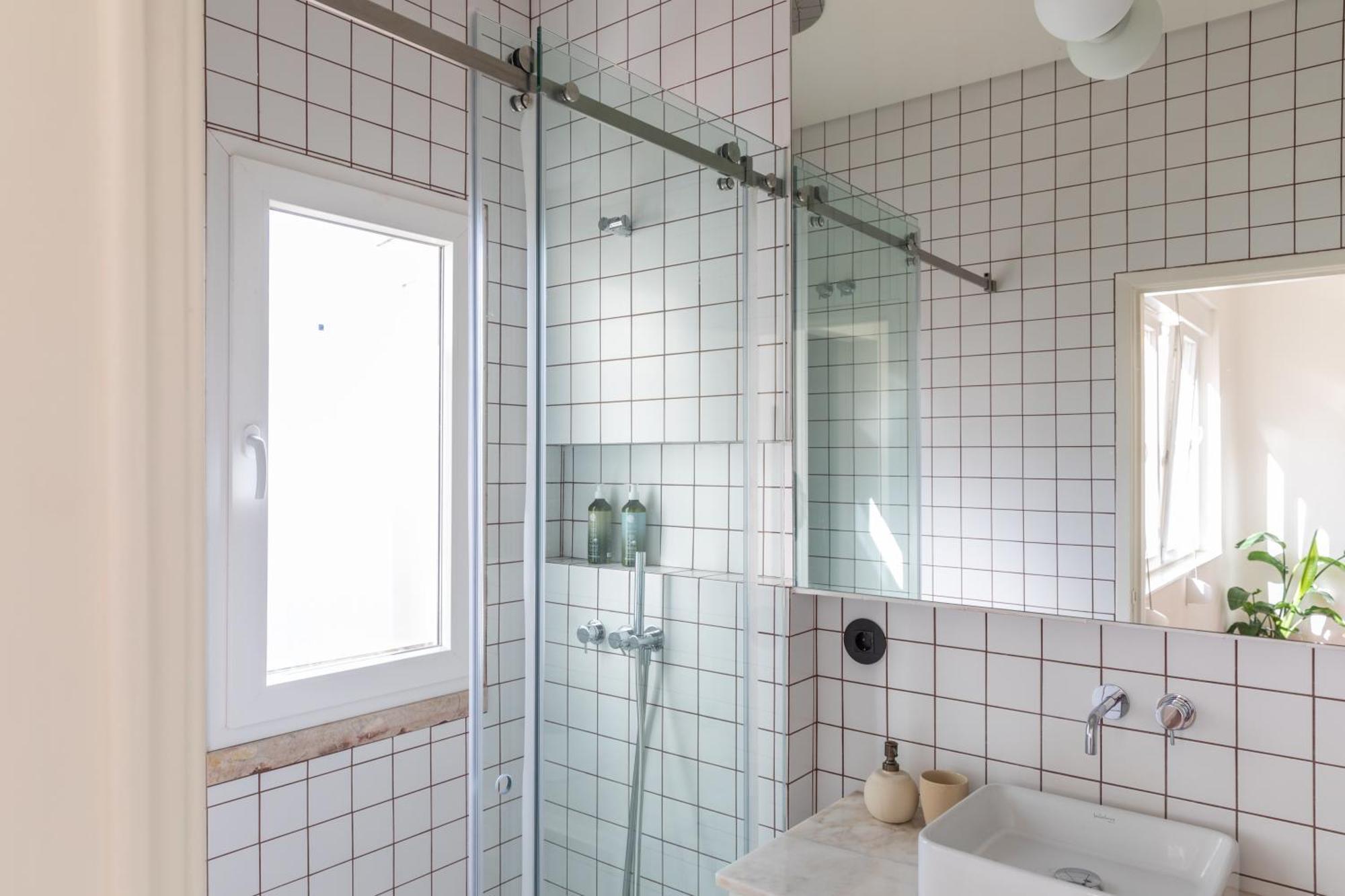Alvalade 58 - Charming 2 Bedroom Apartment With Ac Near The Airport And City Center Lisbon Exterior photo
